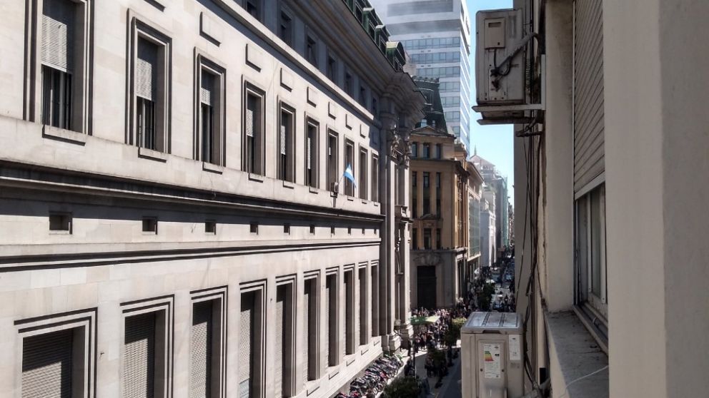 Alarma por un incendio en el Banco Nación