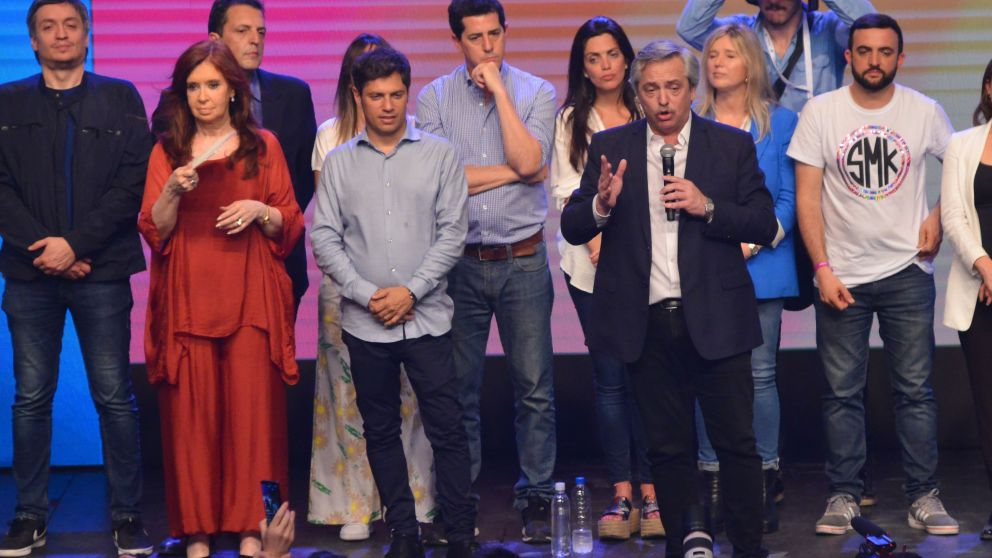 Alberto: "Vamos a hacer todo lo que haga falta para que las persianas de las pymes vuelvan a levantarse".