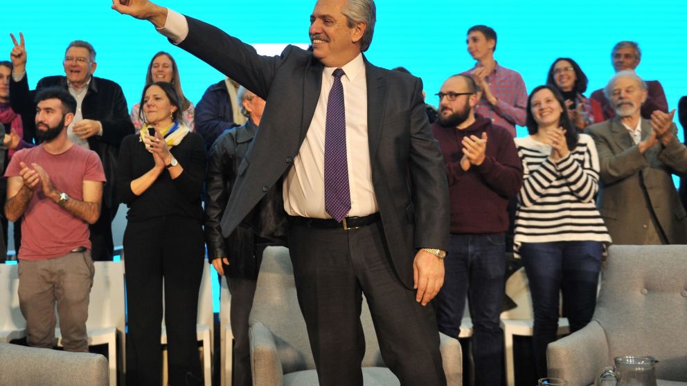 Críticas de Alberto Fernández a las medidas de Macri para paliar la crisis