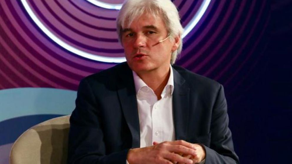 Aubry: "No hay planes de reducción de personal"