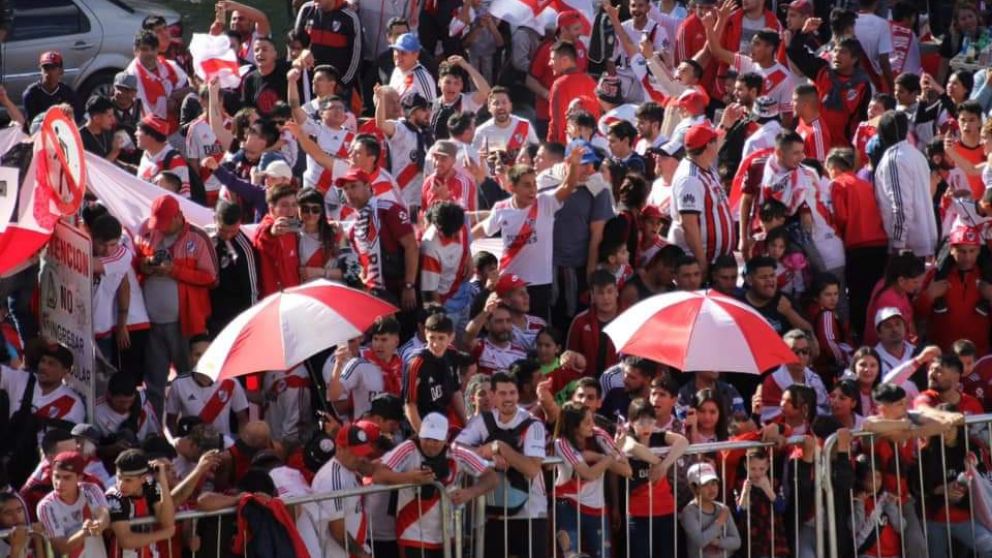 River celebró de madrugada en el Monumental
