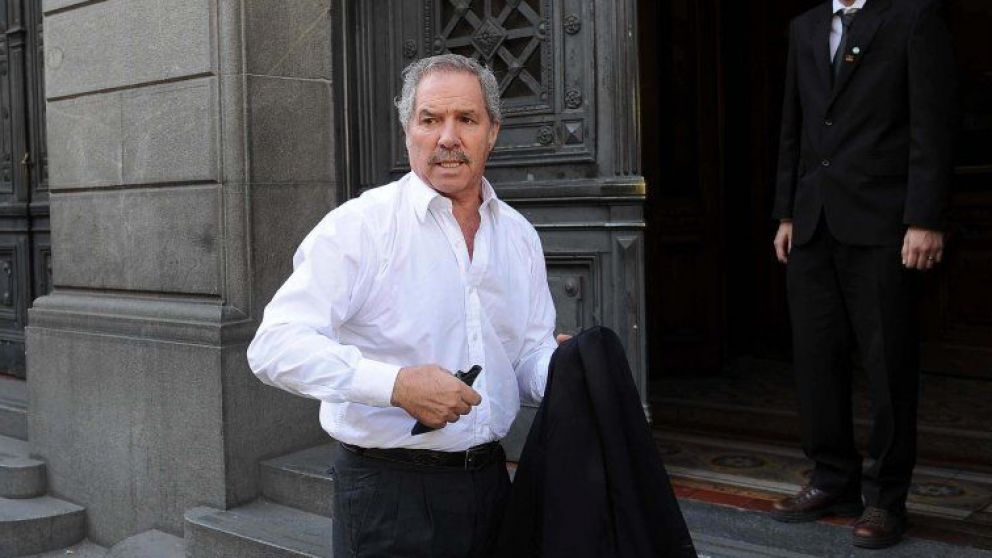 Solá sembró dudas sobre el proceso hasta el 10 de diciembre