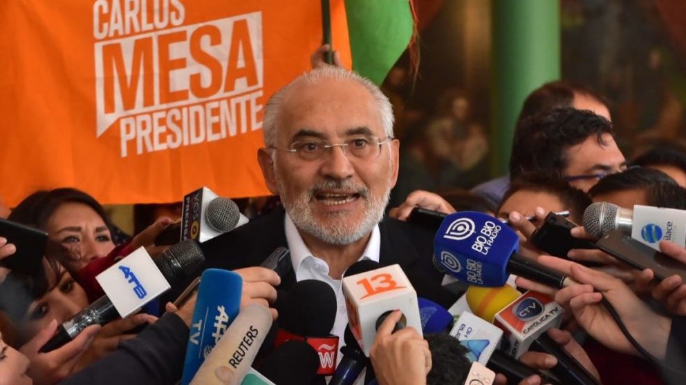 El candidato opositor, Carlos Mesa, llamó a movilizarse