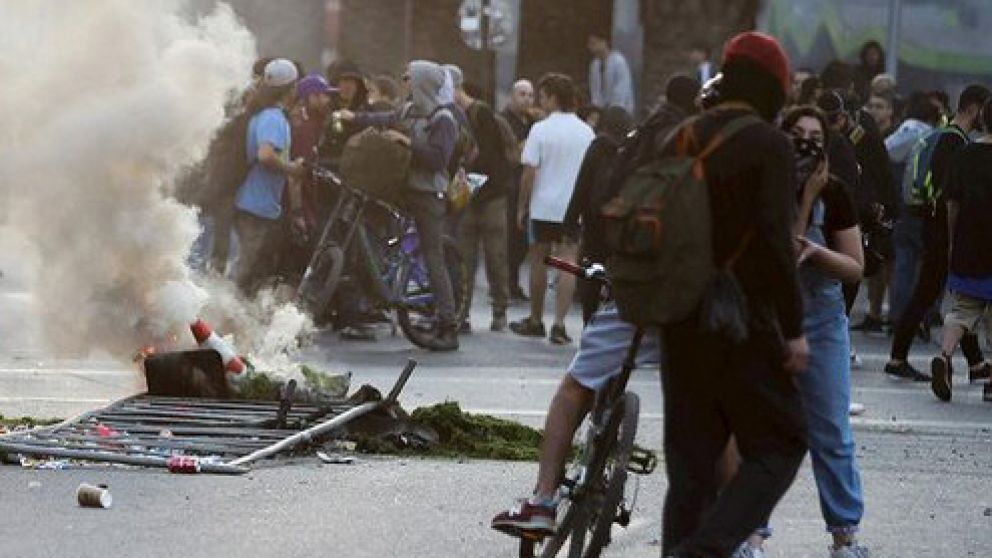 Ayer continuaron las movilizaciones y la represión