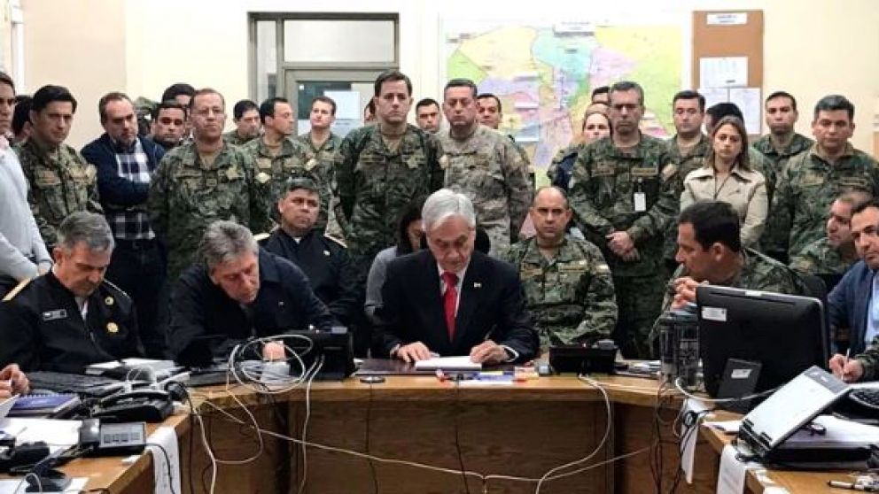 En medio del toque de queda, el presidente de chile hizo un llamado a la unidad