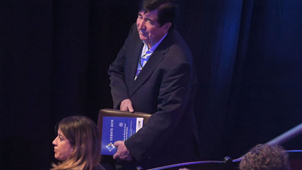 La presencia de Durán Barba no pasó inadvertida en Derecho