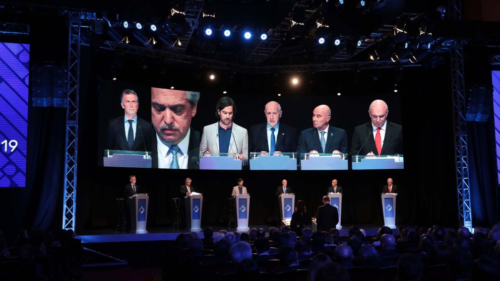En la Facultad de Derecho, el debate tuvo un clima similar al de Santa Fe
