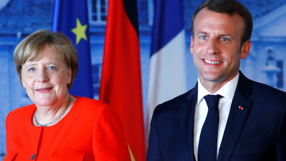 Merkel y Macron presionaron para seguir negociando con Londres