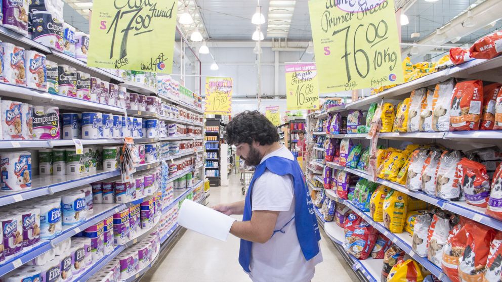 En los supermercados, la dispersión de precios ya alcanza un 40%
