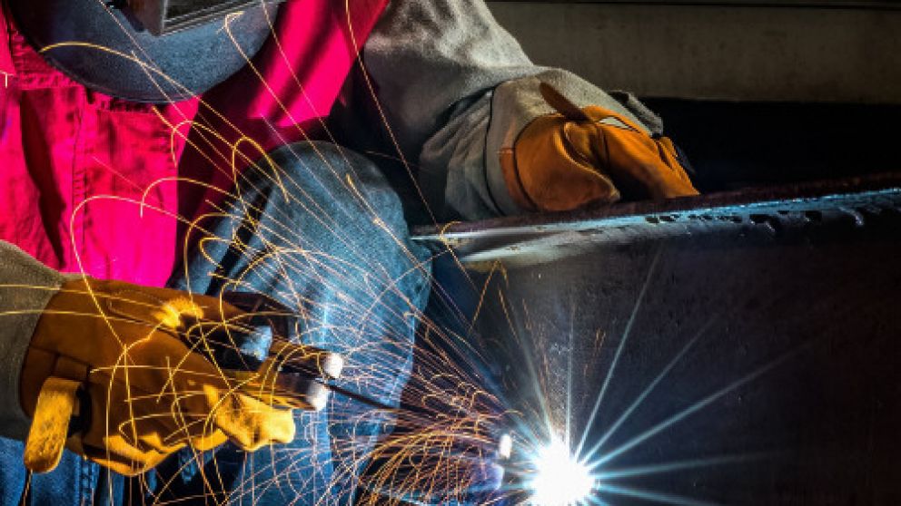 En agosto, la producción cayó un 8,5% interanual