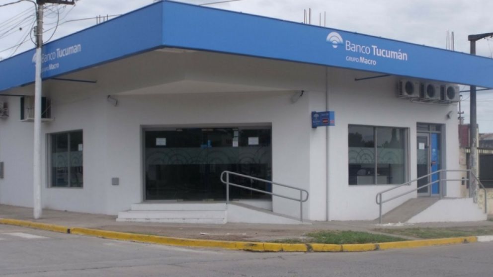 Una de las sucursales del Banco de Tucum�n antes de ser remodelada