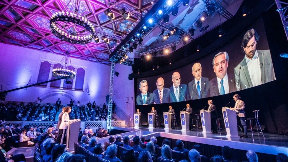 Hubo críticas tanto para Juntos por el Cambio como para el Frente de Todos