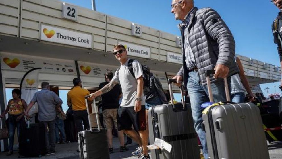 La empresa dejó varados a miles de pasajeros