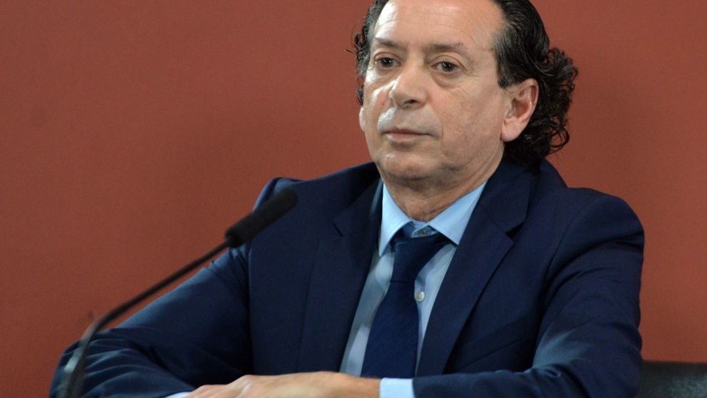 Sica firmó la presentación junto a Lacunza