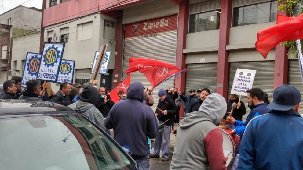 Hoy la protesta recorrió todas las calles de Tres de Febrero
