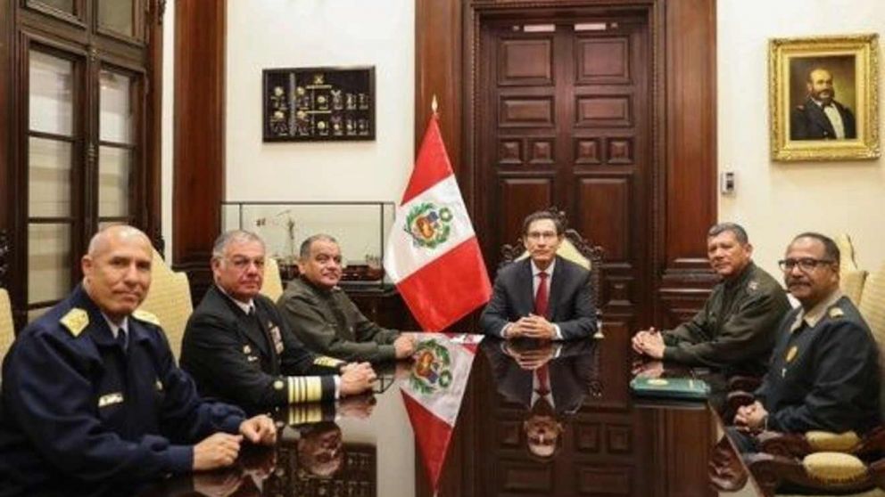 Los altos mandos militares se reunieron con Vizcarra