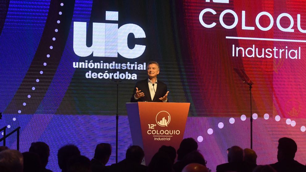 Macri prometió que impulsará una reducción del impuesto a las ganancias del 35 al 22 por ciento