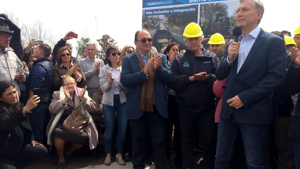 "Con un poco más de tiempo vamos a ir resolviendo problemas económicos", afirmó Macri