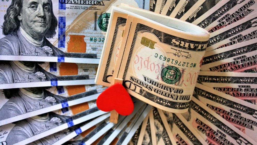El dólar anota una nueva suba y supera los $40