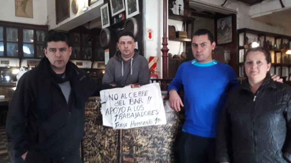 Los trabajadores esperan poder reabrir normalmente y que alguien ayude al dueño