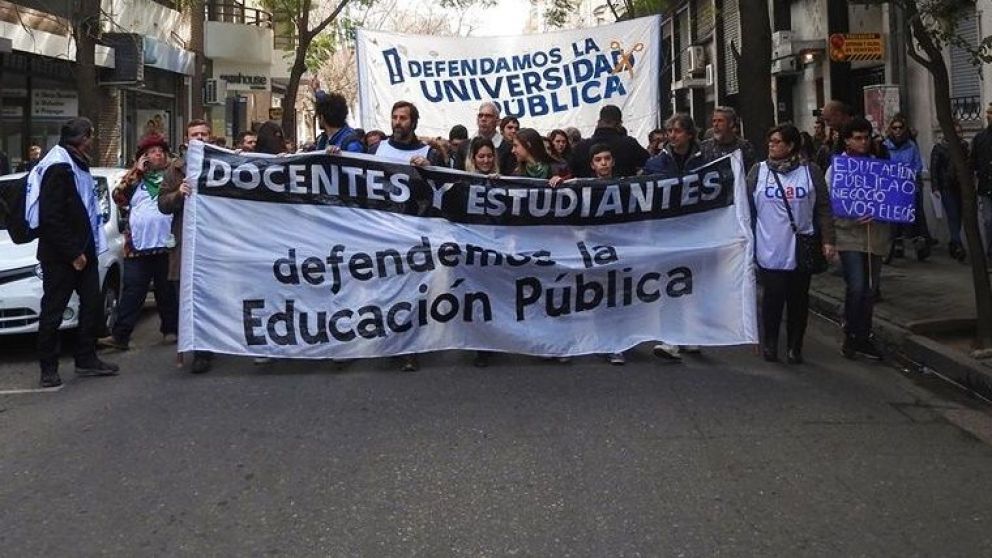 Reclaman aumento salarial que compense la pérdida de poder adquisitivo por inflación y de un bono de 5.000 pesos