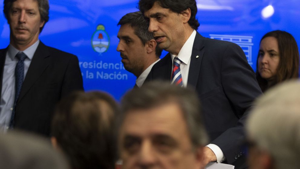 El ministro Lacunza ultima los detalles de la ley de leyes