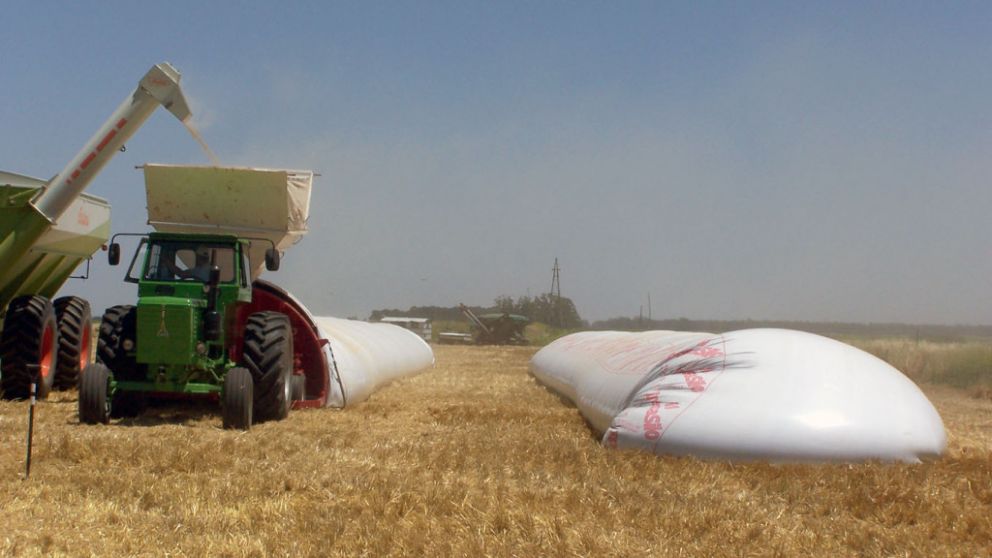 Los silobolsas son el mecanismo que tiene el productor para cuidar su producción