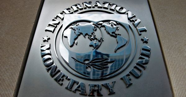 Riesgo país cae a 514 puntos tras aprobación del FMI