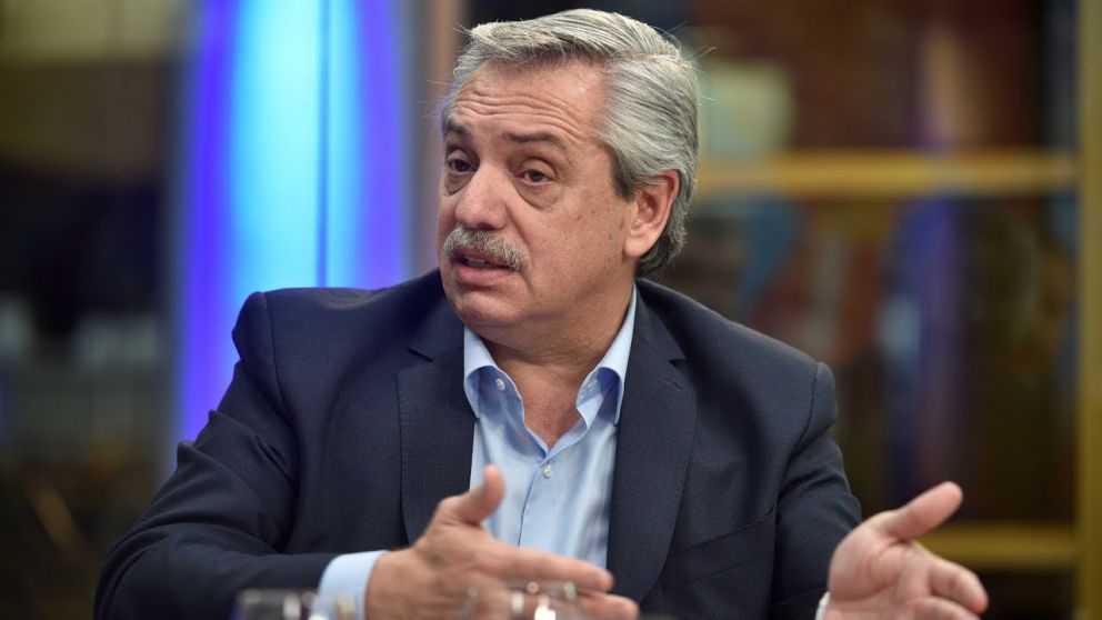 Alberto Fernández criticó también el proyecto de "reperfilamiento" de la deuda enviado al Parlamento por Lacunza