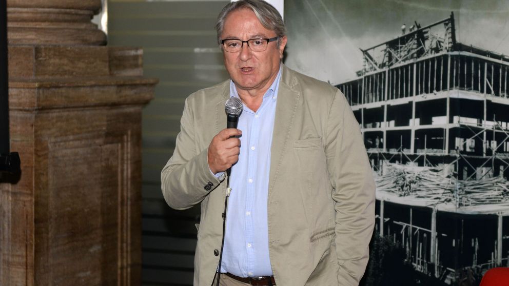 El experto dio una charla en el Centro Gallego