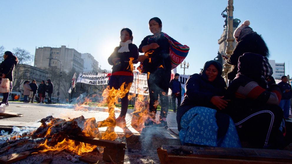 Las organizaciones sociales también se movilizaron hoy al Congreso por el tratamiento de la Emergencia Alimentaria