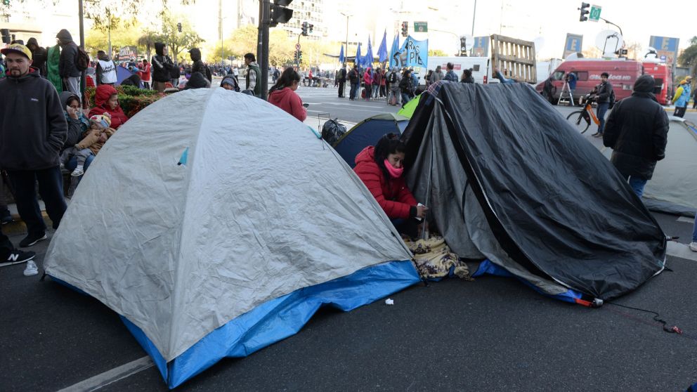 Volverán a instalar carpas en la 9 de Julio