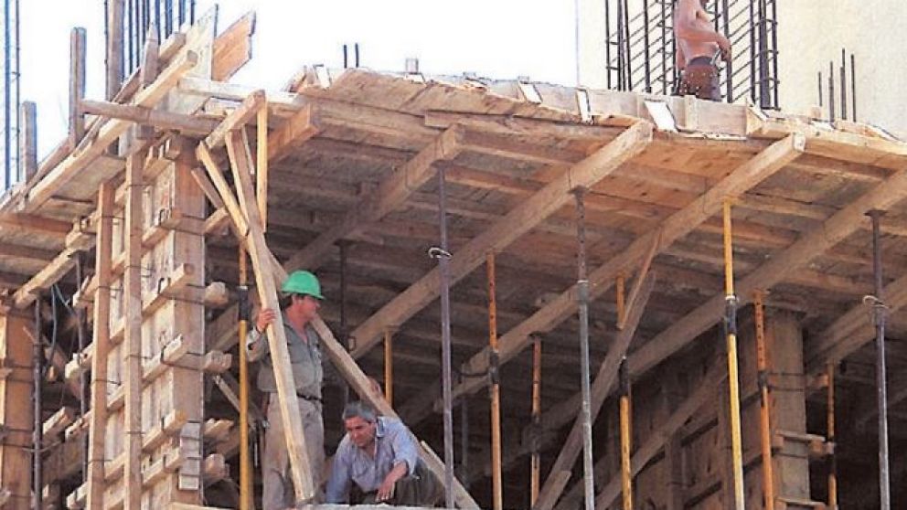 La venta de insumos acumuló un retroceso del 13,6%