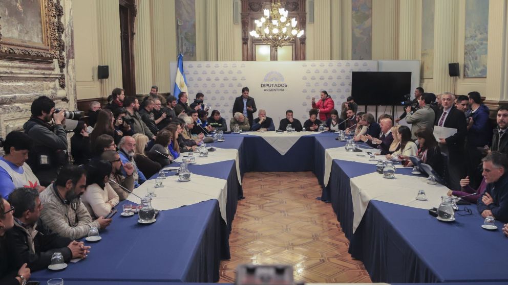 La iniciativa responde a los pedidos de los movimientos sociales