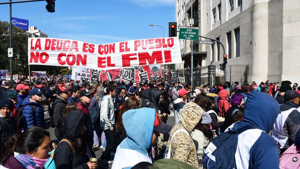 La policía informó que no se procederá al desalojo del acampe "debido a qué hay menores en el lugar".