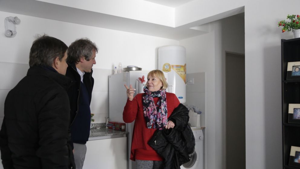 Miguel visitó el Barrio Parque Donado-Holmberg