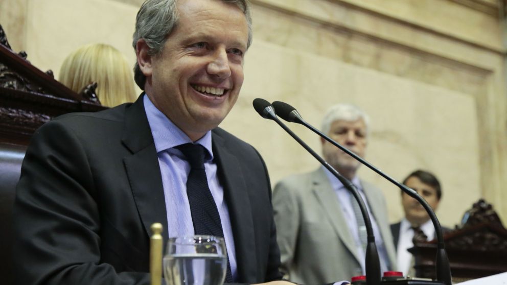 Monzó fue repatriado por vez número mil a la mesa de decisiones del oficialismo