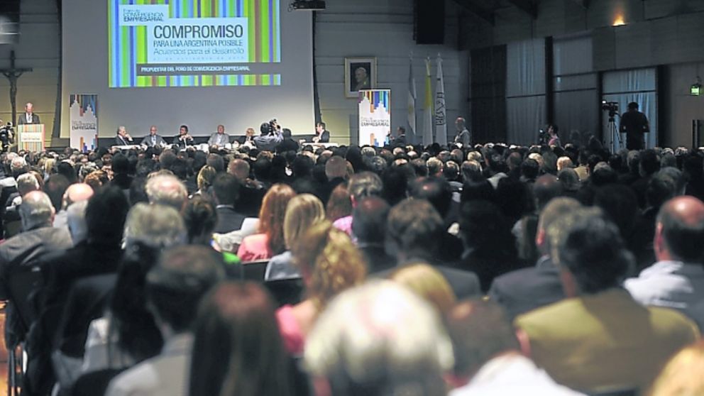 Los acuerdos básicos son indispensables en este momento para dar un mensaje de racionalidad y responsabilidad, dijo el Foro