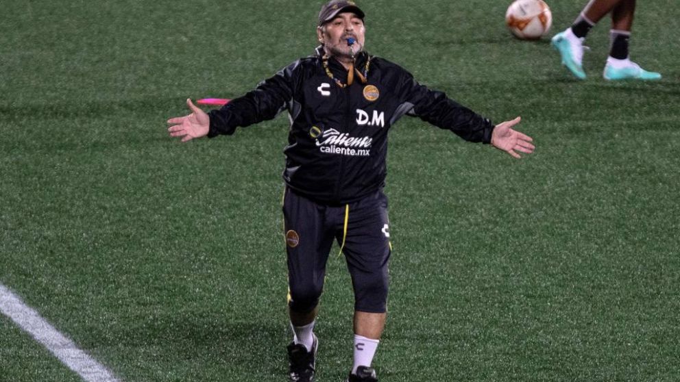 Diego Armando Maradona como DT en Dorados de Sinaloa de México