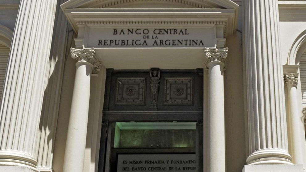 Para controlar la suba del dólar, hoy se publicó un Decreto de Necesidad y Urgencia