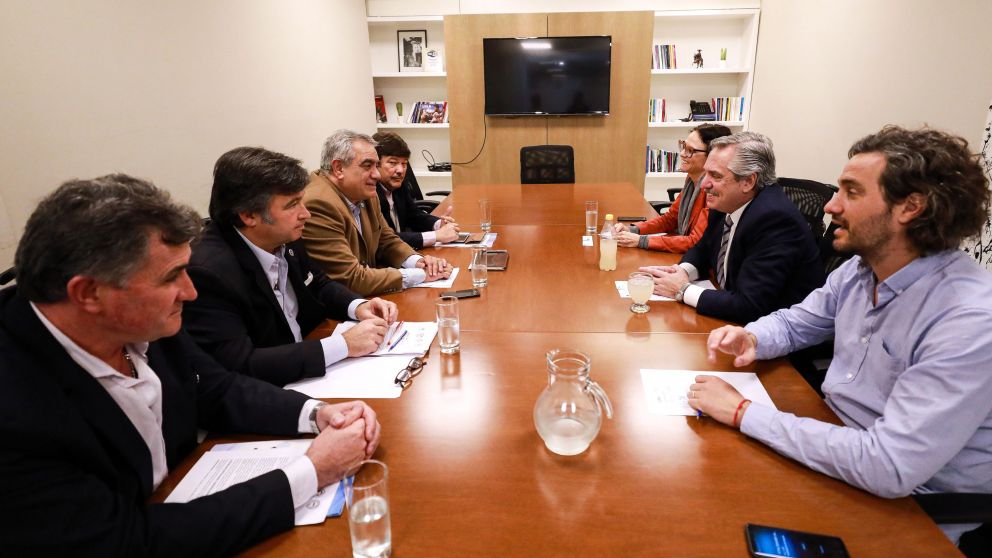 Los dirigentes del campo le llevaron a Alberto Fern�ndez un documento con 14 puntos