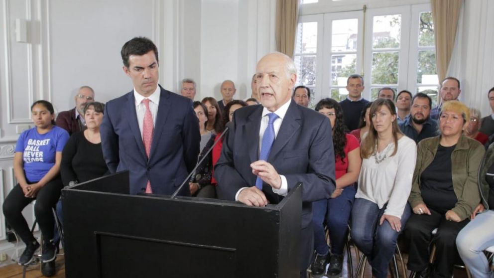 Lavagna: "Es impostergable dedicar todos los esfuerzos a lograr que en Argentina a nadie le falte comida y nadie tenga hambre"
