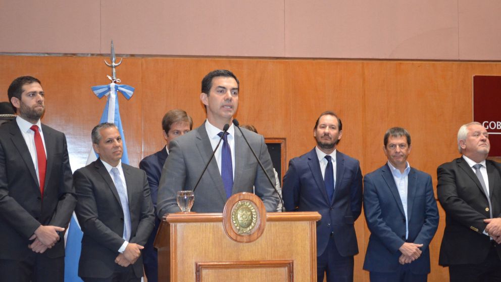 Urtubey, uno de los firmantes, puso en funciones ayer a un nuevo ministro de Econmía en Salta