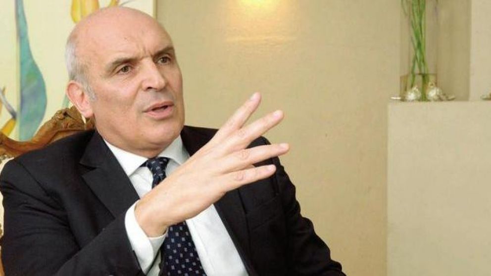 "La gente de a pie, de trabajo, necesita de otras actitudes de parte del Gobierno", explicó el candidato