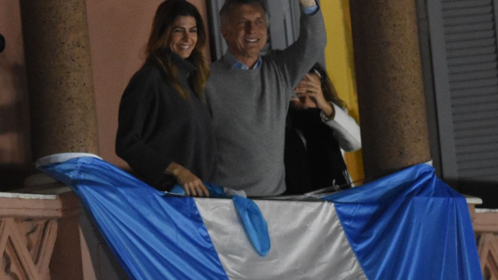 Macri se le animó, el sábado, al balcón de la Rosada