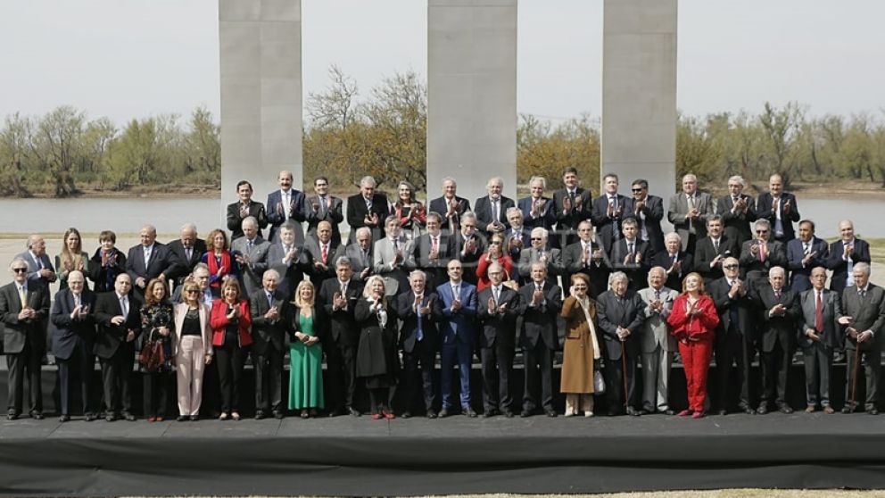 A 25 años de la reforma y la reducción del traspaso de mando