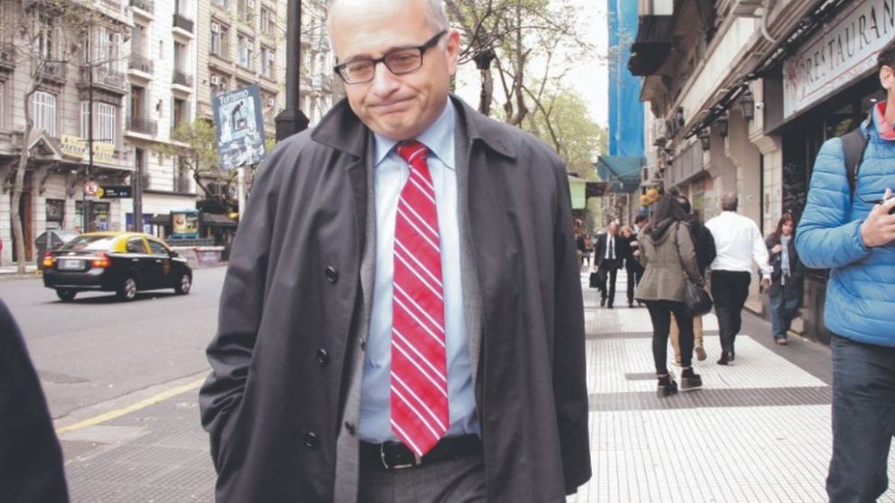 La misión del FMI llega el domingo a revisar cuentas