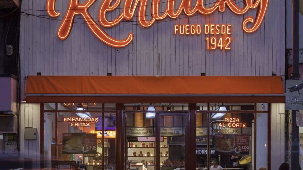 La cadena de pizzerías Kentucky planea llegar pronto a Rosario