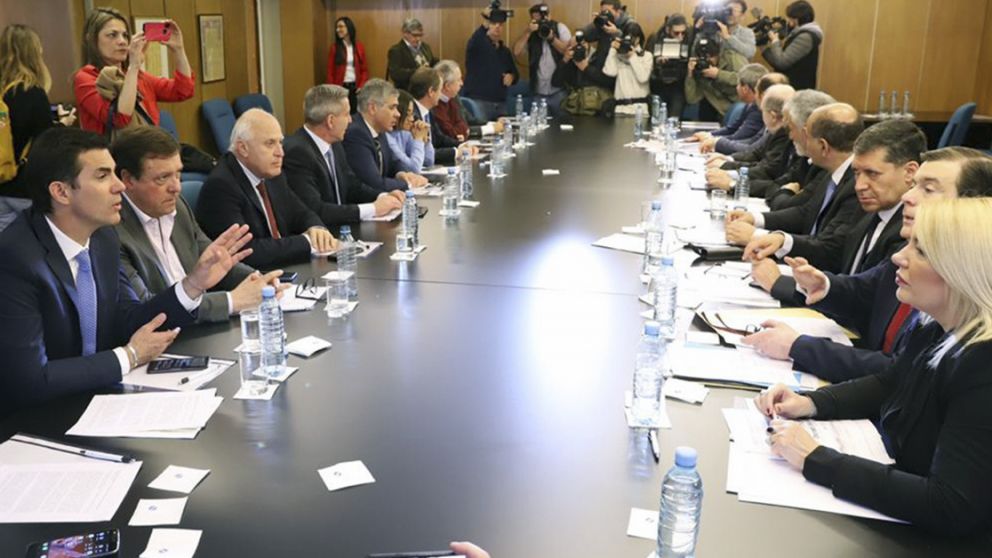 Mandatarios provinciales unificaron reclamos en el Consejo Federal de Inversiones