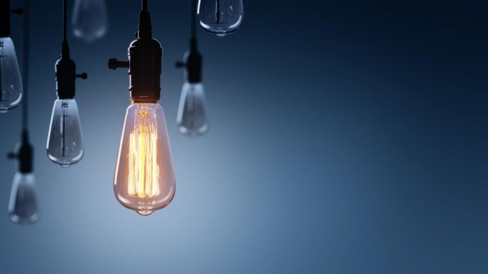 La demanda de energía eléctrica continúa en recesión